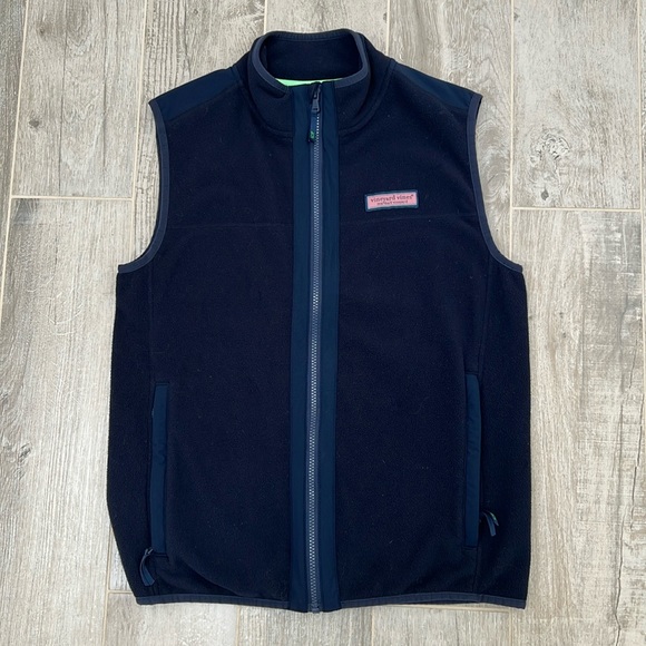 Vineyard Vines Fleece Vest - Picture 1 of 5